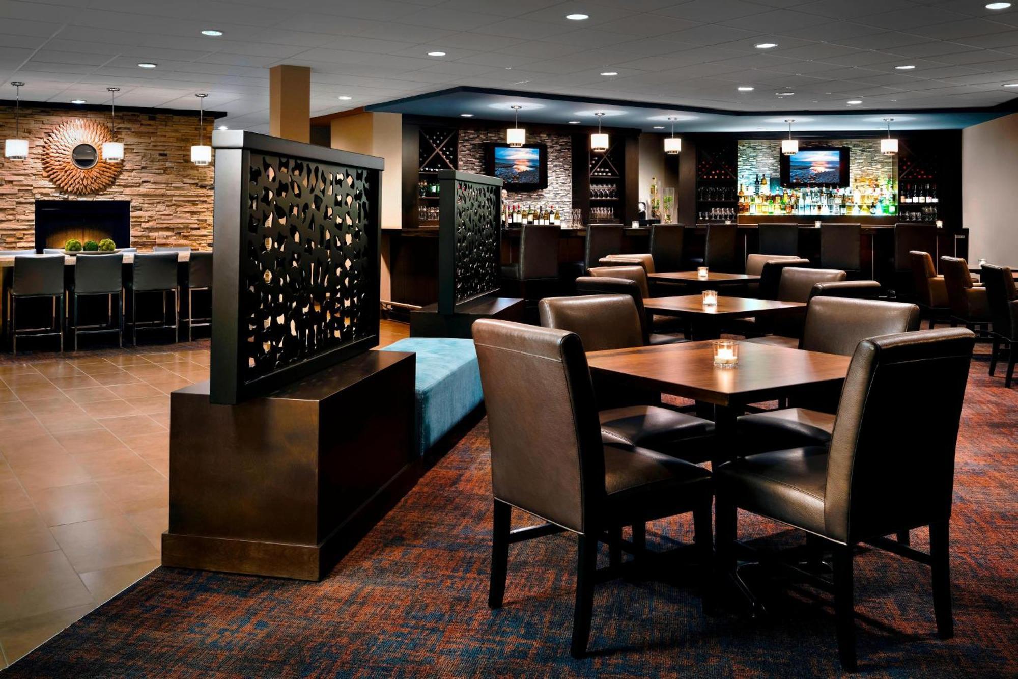 Delta Hotels By Marriott Sault Ste. Marie Waterfront Esterno foto