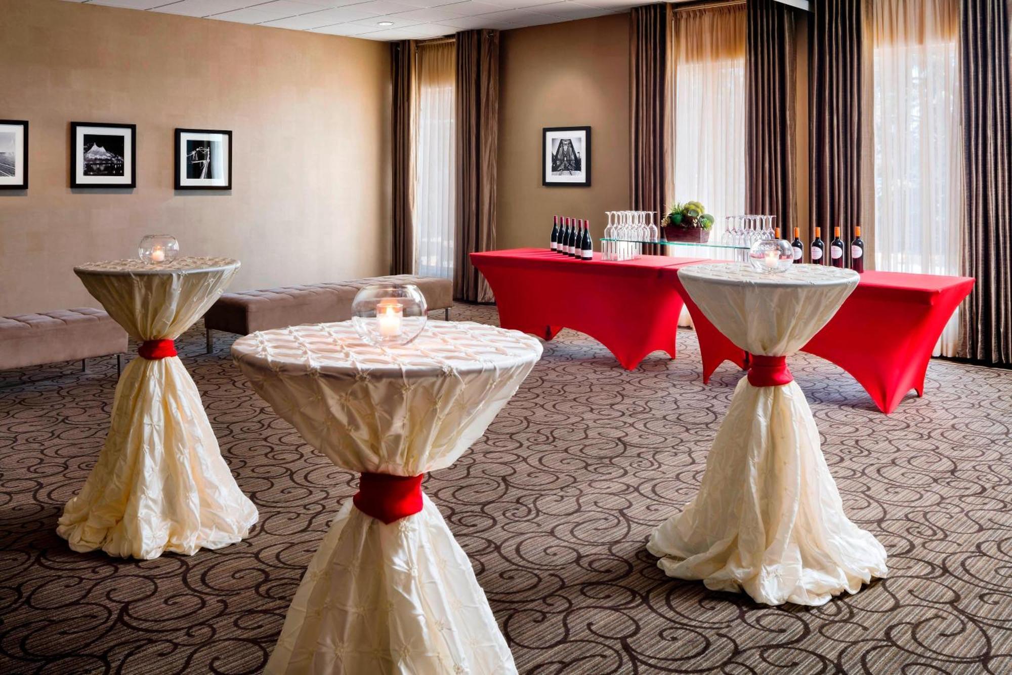 Delta Hotels By Marriott Sault Ste. Marie Waterfront Esterno foto