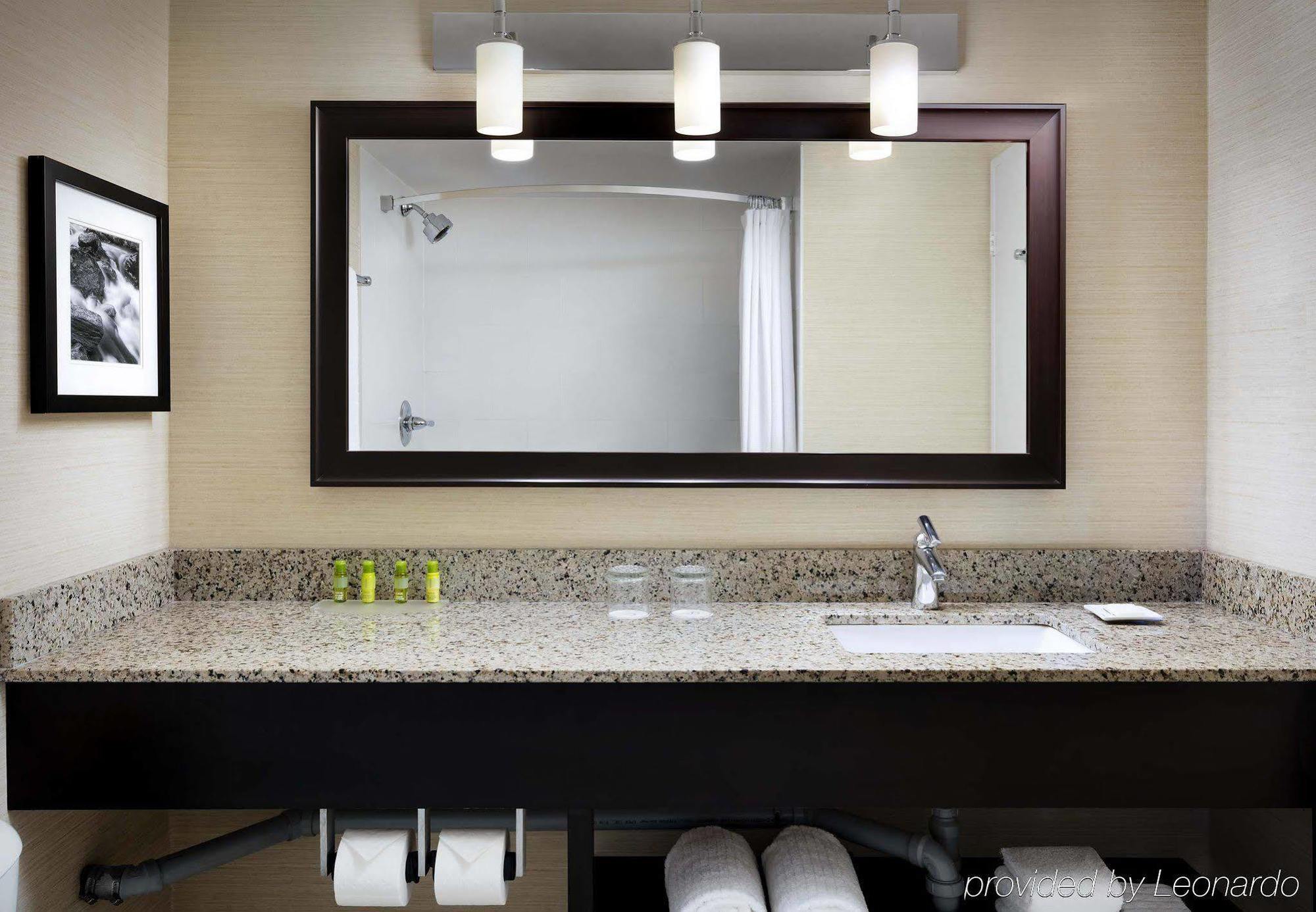 Delta Hotels By Marriott Sault Ste. Marie Waterfront Esterno foto